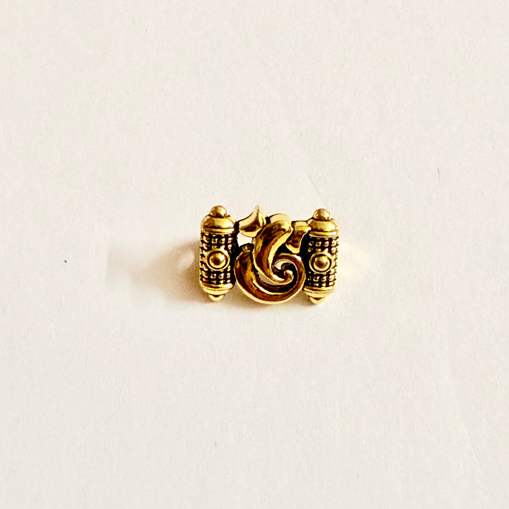 Ganesha Rakhi Charm Metal Gold - TypeB (CK030) - 1 Pcs